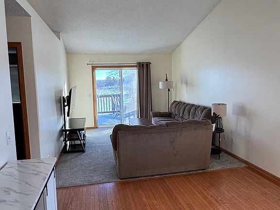 5th image of 1011 7th Ave SW