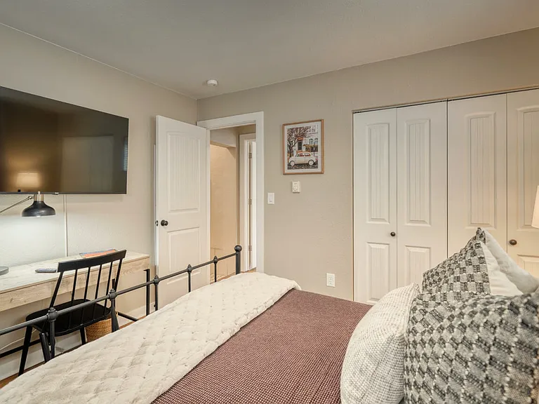 1415 E Boulder St — Photo 20