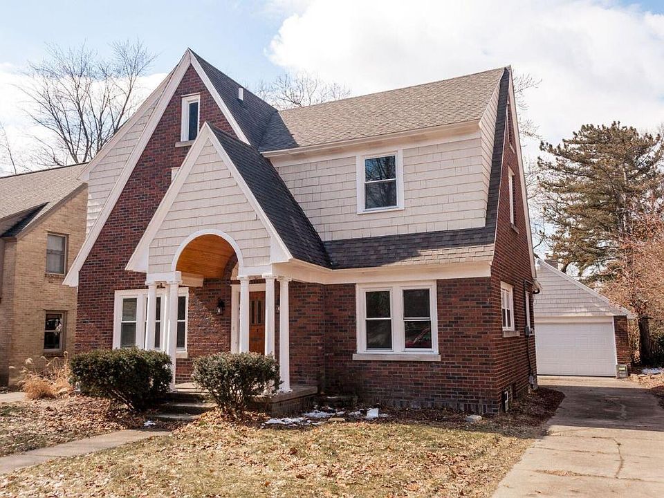 1st image of 1135 Iroquois Dr SE