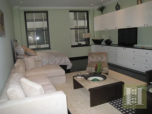 Rented by Halstead Real Estate | media 73