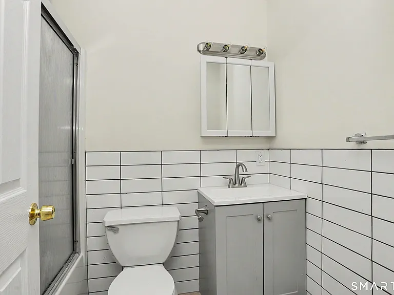 211 Main St #3B — Photo 6