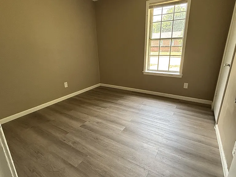 914 Monroe St #1 — Photo 7