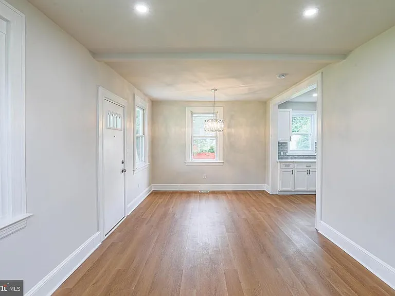 6512 Golden Ring Rd — Photo 15