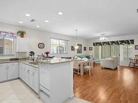 4th image of 24181 Green Heron Dr Unit 84