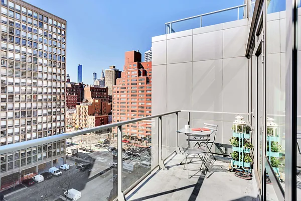 Sold by Compass | media 8