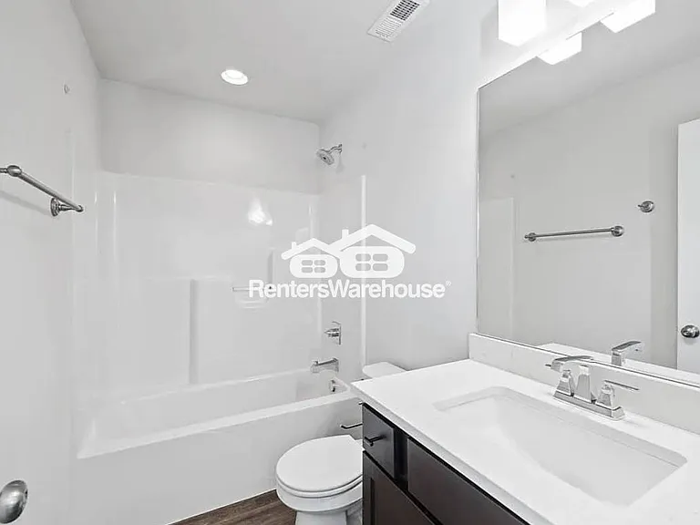 3641 NE Marissa Ln — Photo 15