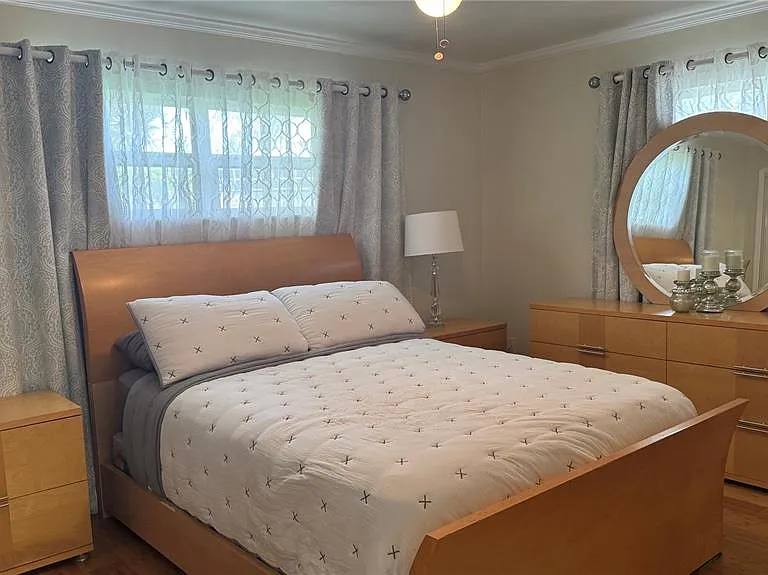 9652 Commodore Dr — Photo 7