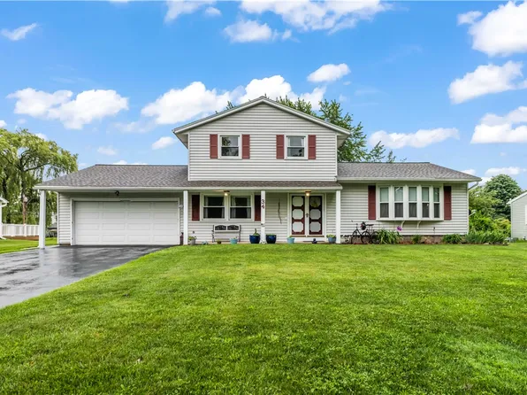34 Bucky Dr, Rochester, NY 14624