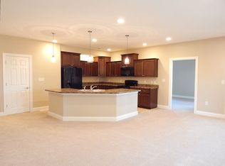 31 Gables East Way APT 402, Fishersville, VA 22939