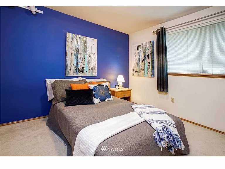 12704 NE 101st Pl — Photo 6