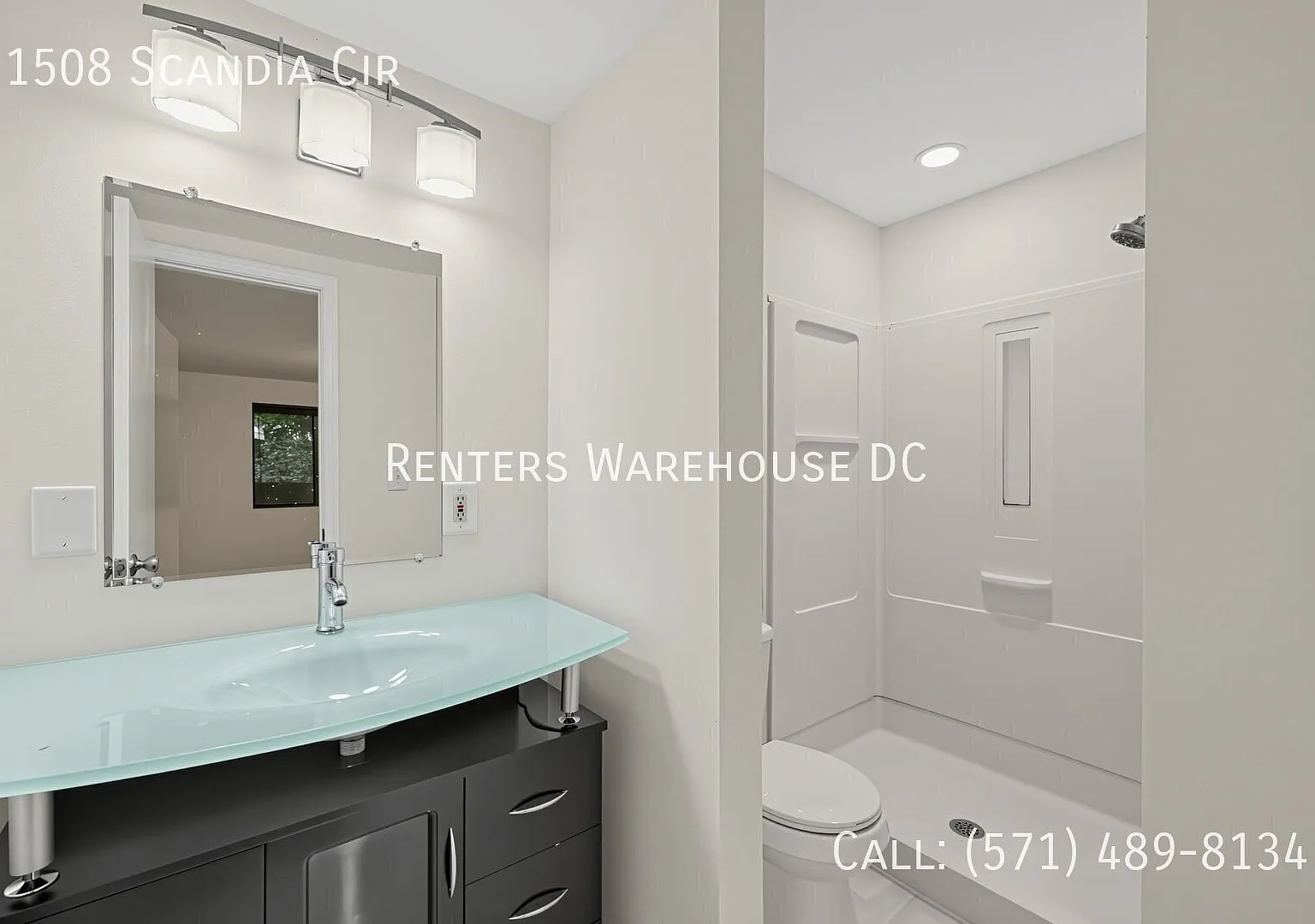Spacious 4BR Single-Family Home in Reston with Pool Access & 2 Parking Spaces — Photo 2