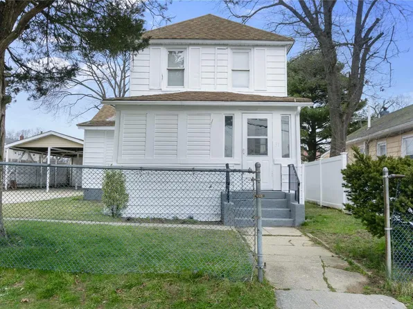 31 Mirin Avenue, Roosevelt, NY 11575