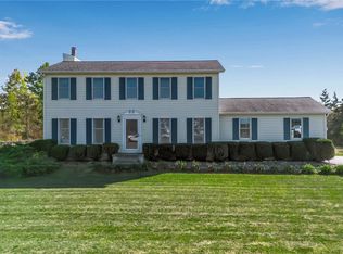 7218 Kinne Rd, Lockport, NY 14094