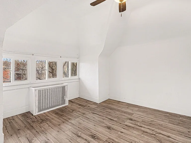 1159 N Corona St — Photo 6