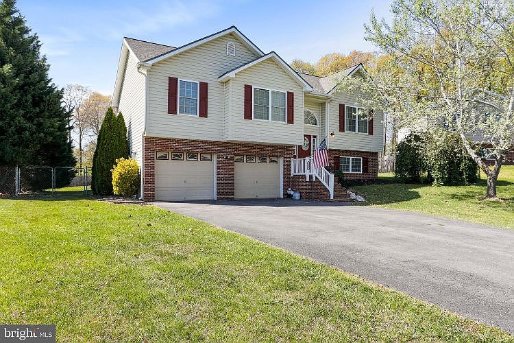 1st image of 123 Crockett Ln