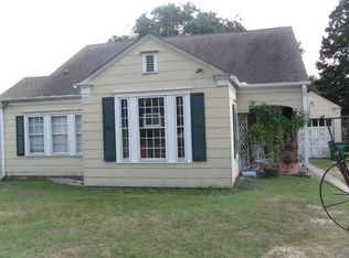 101 Montgomery Dr, Henderson, TX 75654
