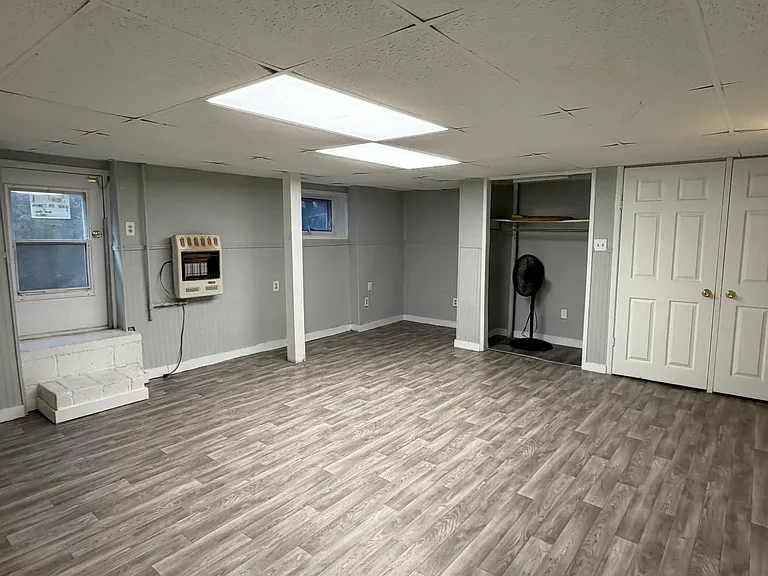 1514 Howard Ave #C — Photo 8