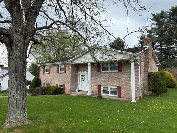 2233 Maple Dr, Ford City, PA 16226