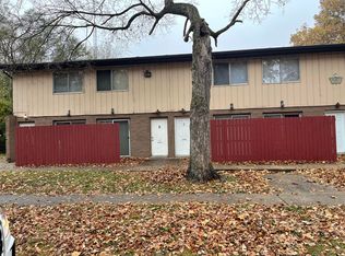 1017 S Spring St APT B, Springfield, IL 62704