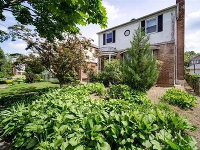 81-23 192nd St, Jamaica, NY, 11423