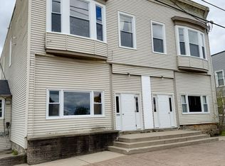 349 Main St APT 8, Allenton, WI 53002