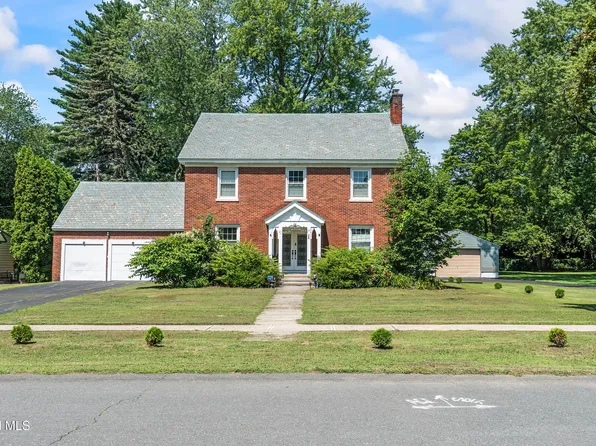 28 Tudor Road, Albany, NY 12203