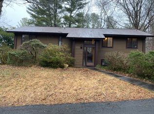 10913 Howland Dr, Reston, VA 20191