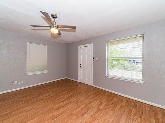 5th image of 508 Bee St