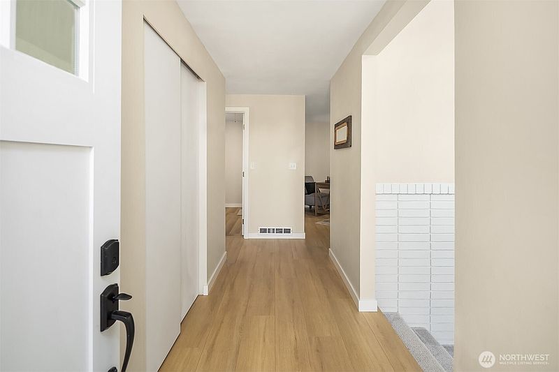 5th image of 5702 218th Street SE