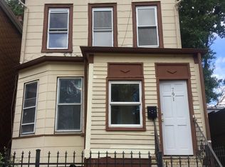 793 S 14th St, Newark, NJ 07108