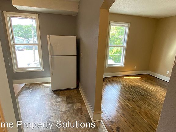 4th image of 514 University Ave APT 3