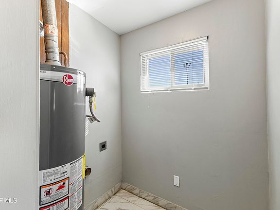 2nd image of 1015 N Clark Dr