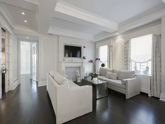 Sold by Sotheby's International Realty | media 1