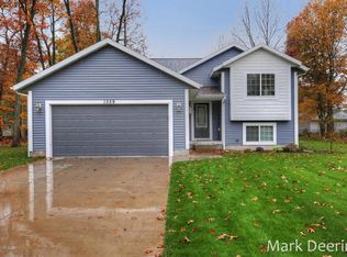 1059 Brian Dr, Muskegon, MI 49442