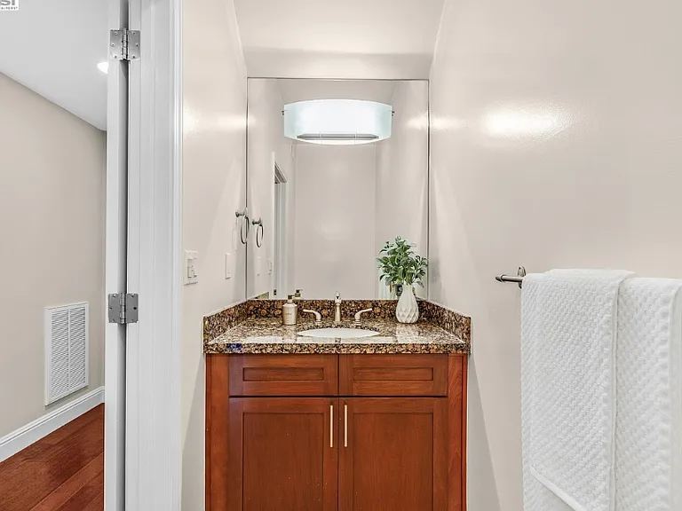 29 Megan Dr — Photo 12