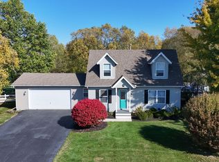 221 Kimrich Cir N, Valparaiso, IN 46385