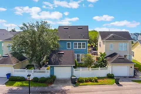 181 Longview Ave — Photo 2