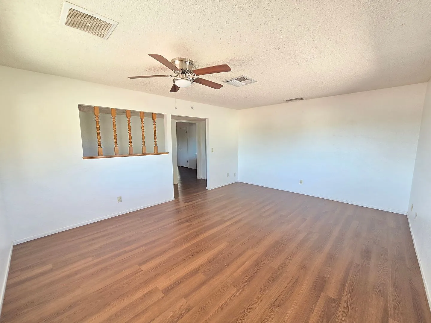 PLACE 440 Cheyenne Cir — Photo 2