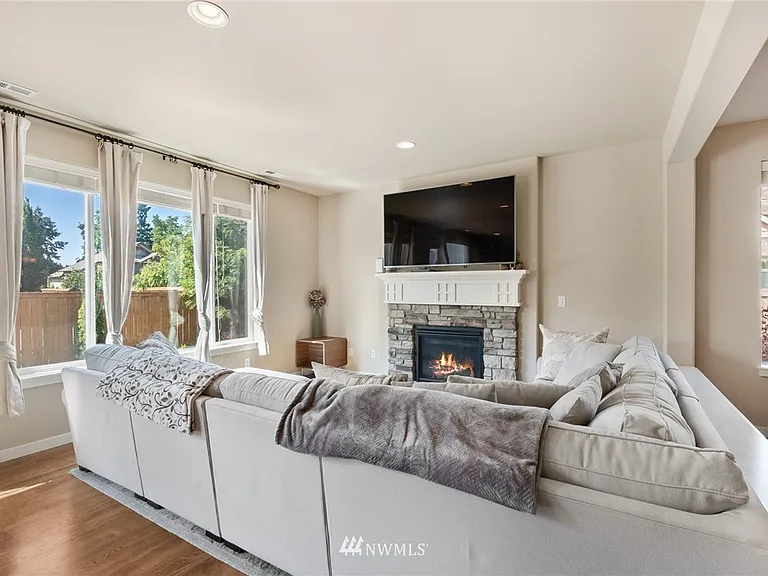 4803 NE 3rd Pl — Photo 13