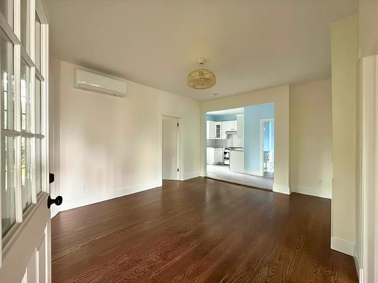 11 Courtney Ave #1 — Photo 3