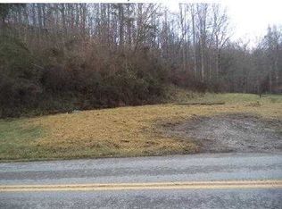 825 Benedict Rd, Culloden, WV 25510