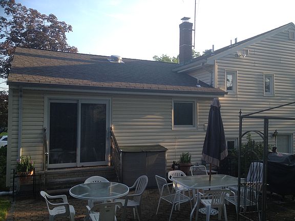 4th image of 39-16 Tierney Pl