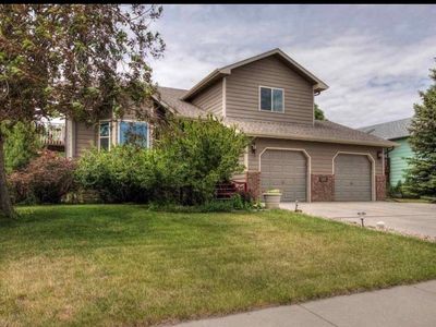 1315 Summerfield Dr, Rapid City, SD, 57703