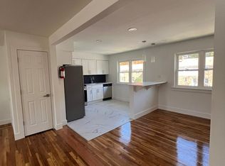 505 Adams Ln, North Brunswick, NJ 08902