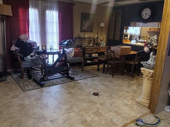 4th image of 66 Misty Ln