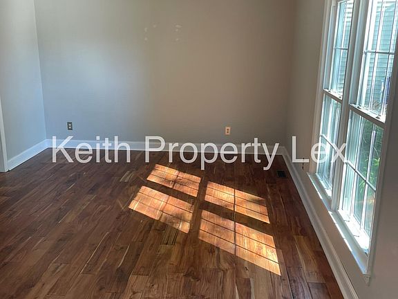 3rd image of 641 Dardanelles Dr
