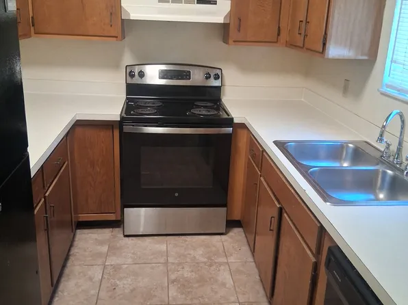 2300 SW 43rd St, Gainesville, FL
