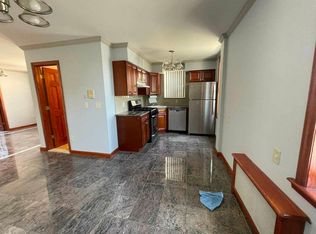20-65 31st St #B, Astoria, NY 11105