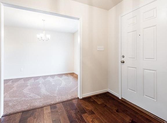 5th image of 5106 Virgil Dr