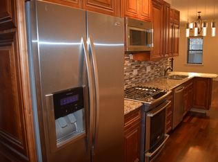 1355 N Bosworth Ave APT 2R, Chicago, IL 60642